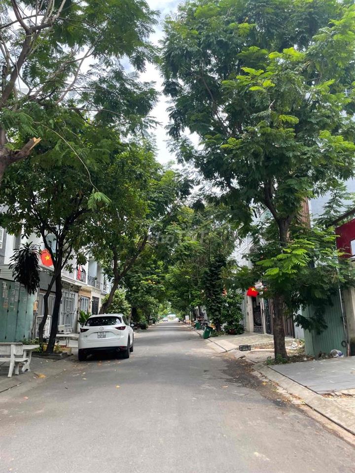 BÁN NHÀ MT Đường rộng 12m, Đặng Thuỳ Trâm, 3 Tầng, 5x18, gần Công Viên