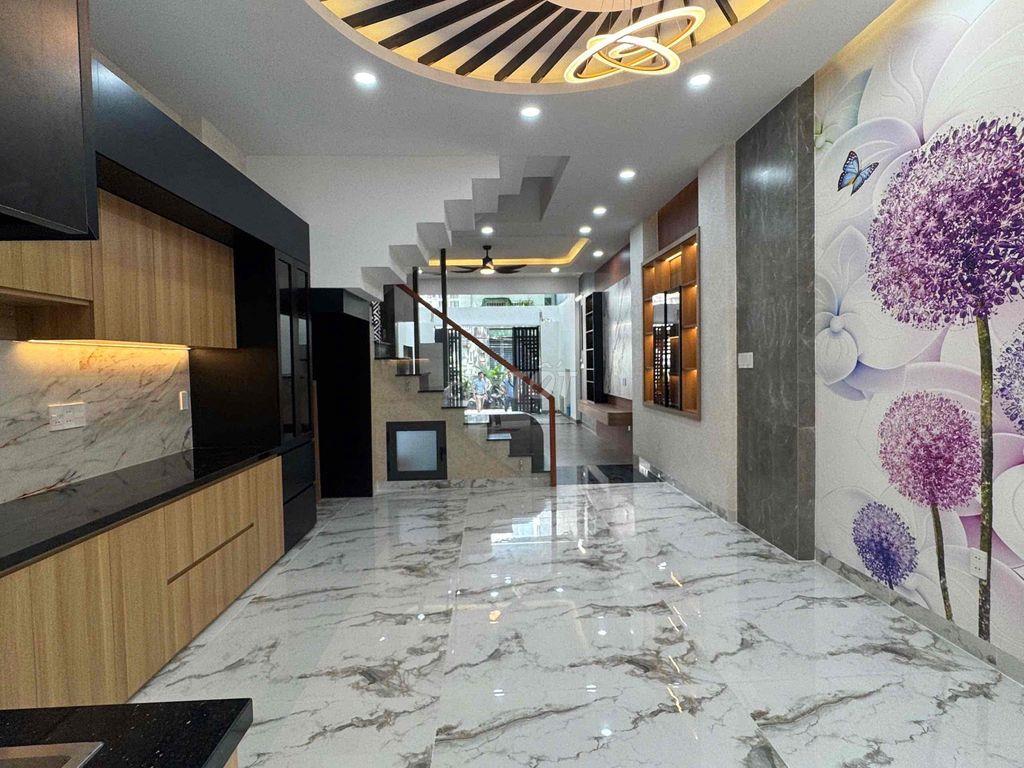 BÁN NHÀ MT Đường rộng 12m, Đặng Thuỳ Trâm, 3 Tầng, 5x18, gần Công Viên