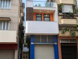 CHO THUÊ NHÀ MẶT TIỀN NGÔ QUYỀN, QUẬN 10 - DT: 4 x 12m - TRỐNG SUỐT
