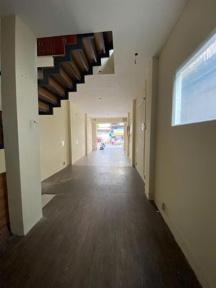 CHO THUÊ NHÀ MẶT TIỀN 208 SƯ VẠN HẠNH, PHƯỜNG DIÊN HỒNG, QUẬN 10