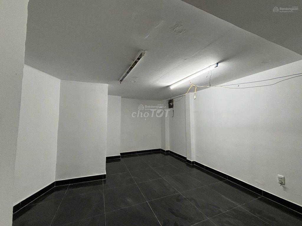 CHO THUÊ NHÀ MT 209 NGUYỄN ĐÌNH CHIỂU Q3 - 8X18M NỞ HẬU, LDR, 65TR