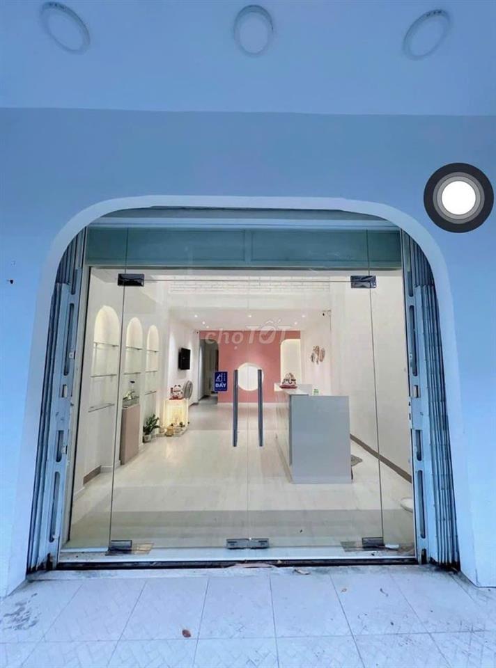 Cho thuê nhà HẺM LỚN Thành Thái, Q10 – DT: 5x17m – Trệt 3 Lầu – 32tr