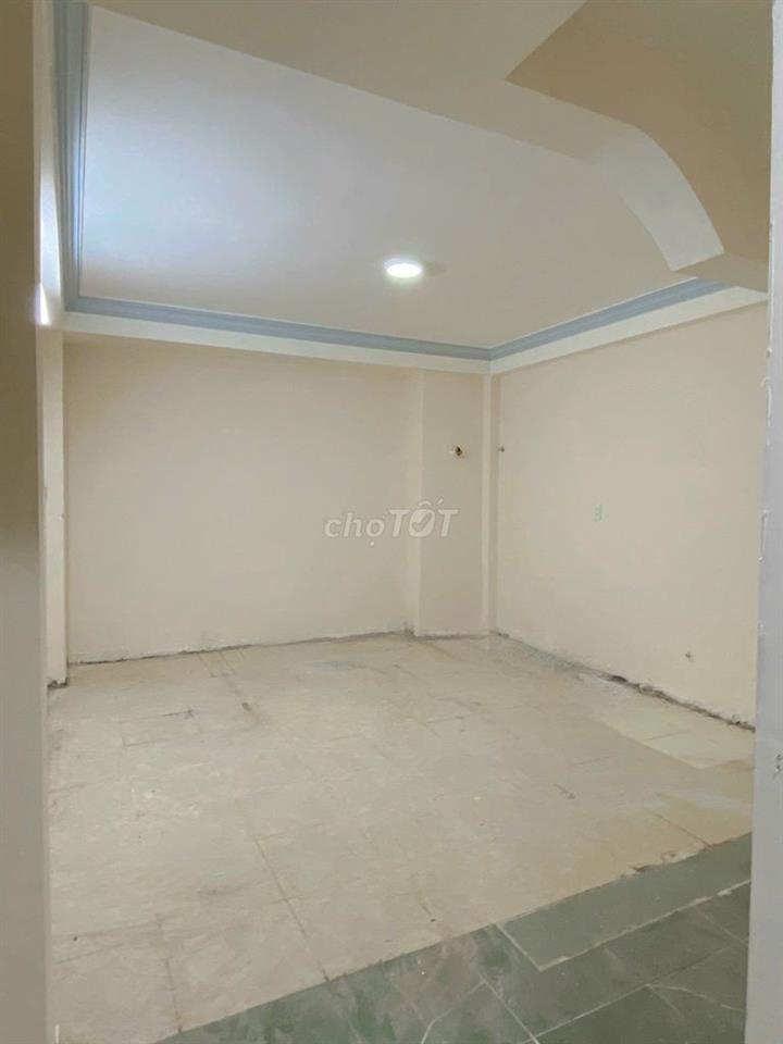 CHO THUÊ HXH ĐỐI DIỆN VIỆT NAM QUỐC TỰ ĐƯỜNG 3/2 Q10 - 4X15M NỞ HẬU