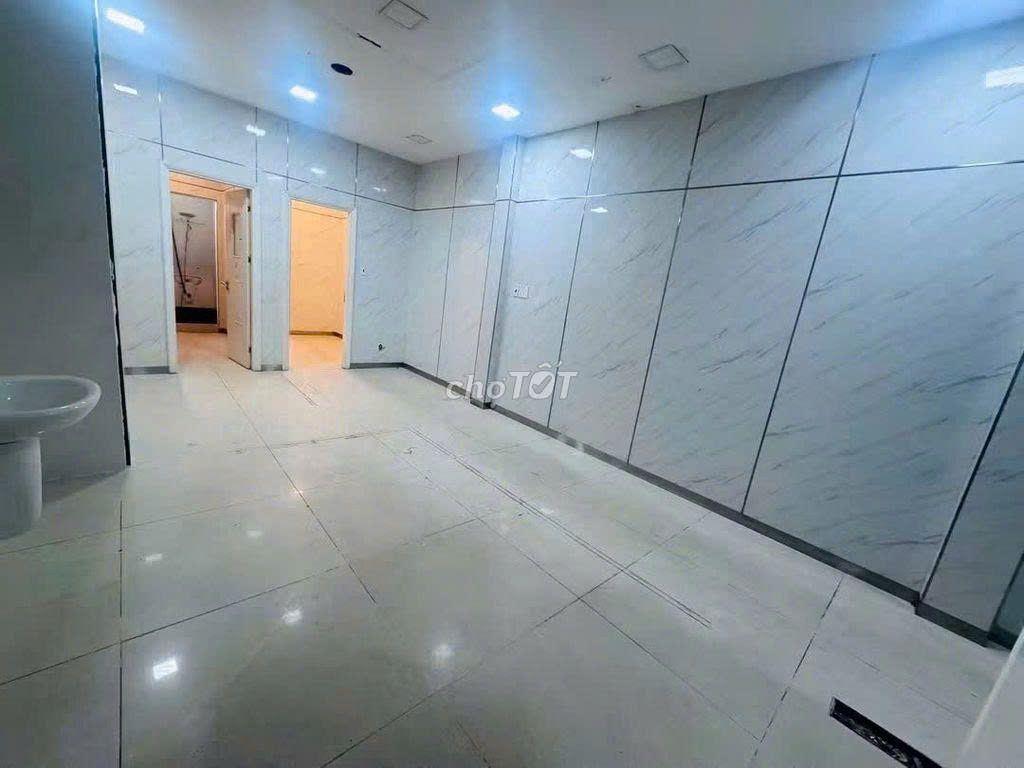 CHO THUÊ NHÀ HXT 55/27 LÊ THỊ HỒNG GẤM, Q1 – 7PN, 7WC, 69TR