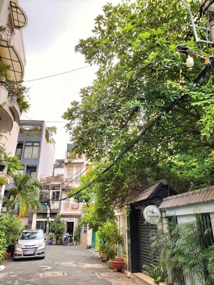 CHO THUÊ BIỆT THỰ 80/37 ĐẶNG VĂN NGỮ, QPN – 8X22M, 5PN, 65TR