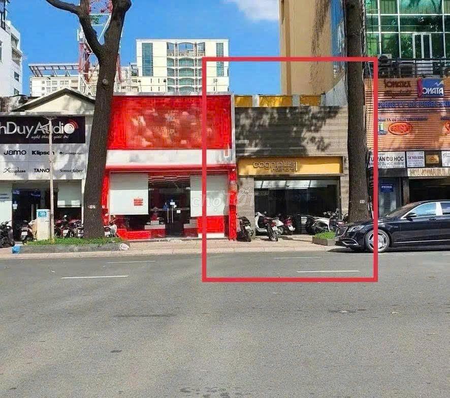 CHO THUÊ NHÀ MẶT TIỀN 239 ĐIỆN BIÊN PHỦ, Q3 – 6X20M, 120M², 78TR
