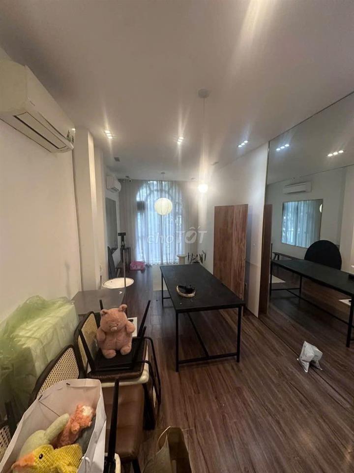 CHO THUÊ NHÀ MẶT TIỀN 533 NGUYỄN ĐÌNH CHIỂU, Q3 – TRỆT LẦU, 21TR