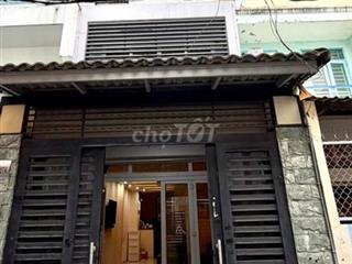 CHO THUÊ NHÀ 220/127K LÊ VĂN SỸ, Q3 – 5 TẦNG, CÓ SÂN 3M, 27TR