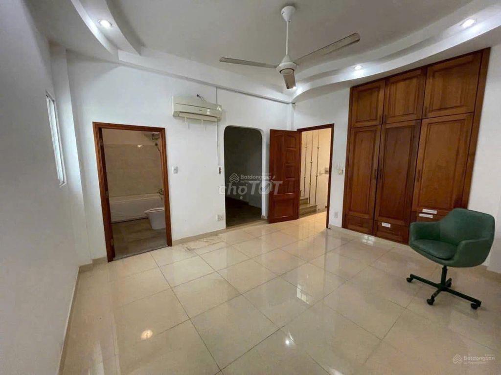 CHO THUÊ NHÀ MẶT TIỀN 16 TRẦN DOÃN KHANH, Q1 – NGANG 7M, 4 TẦNG, ST