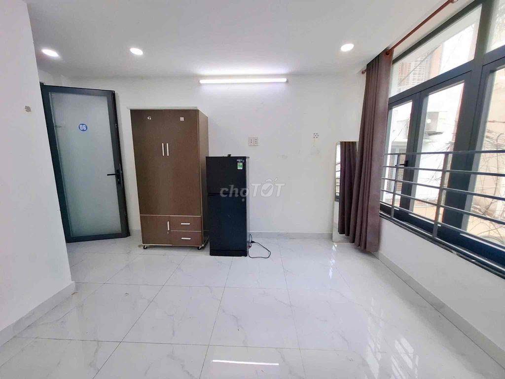 phòng có máy lạnh kệ bếp ở Nguyễn Kiệm PN ở 1ng giảm 200k