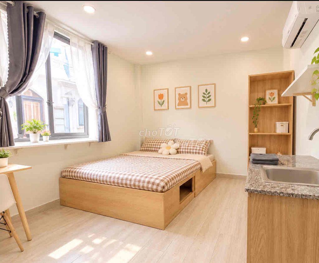 phòng có cửa sổ thang máy full nt Hoàng Văn Thụ PN