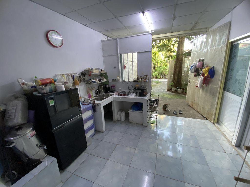 Cho thuê nhà nguyên căn 3 phòng ngủ đường Bình Quới giá 6tr