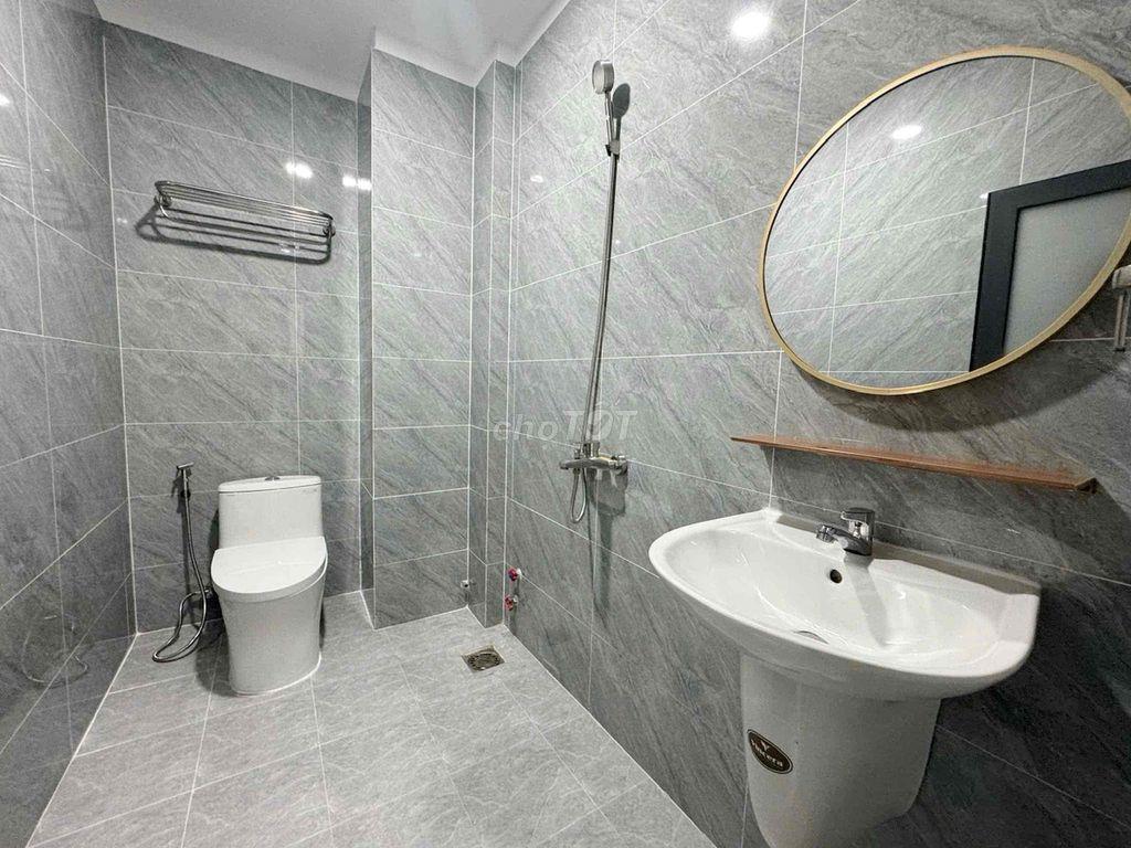 🏠 GẦN UFM, GDU, IUH, OU, HV HÀNG KHÔNG - FULL NỘI THẤT, CỬA SỔ TRỜI