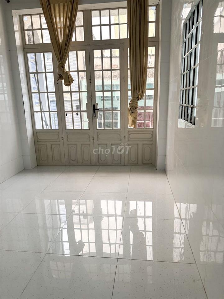 CHO THUÊ NHÀ ĐẸP, MỚI TINH TẠI XÔ VIẾT NGHỆ TĨNH BÌNH THẠNH - 10Tr