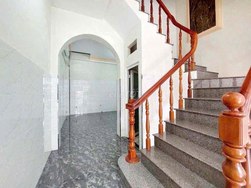 Cho Thuê Nhà Đường Tô Hiến Thành, Quận 10 ( 5PN, 4WC )