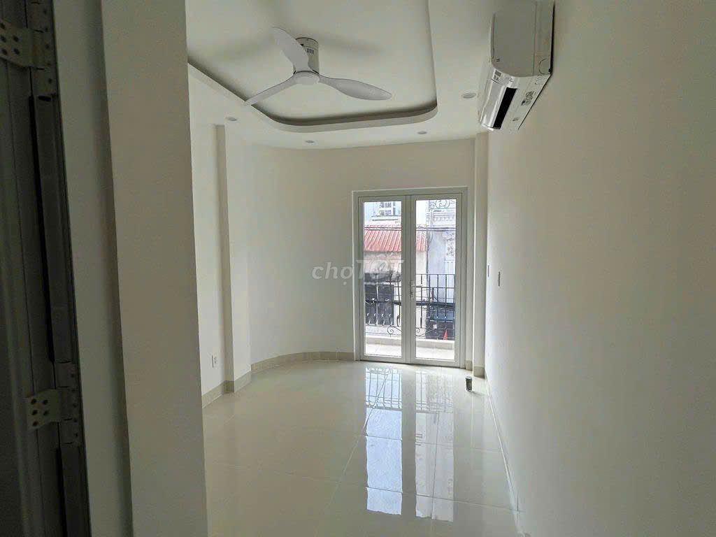Cho Thuê Nhà Đường Cách Mạng Tháng 8, Quận 10 ( KD TỰ DO - CHO CHDV )