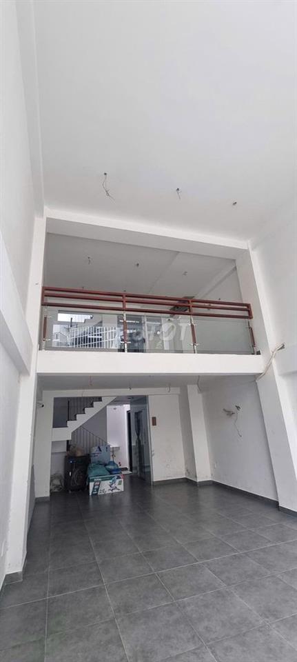 Cho Thuê Nhà Đường 3/2, Quận 10 ( Ngang 5m - Có Thang Máy - Nhà Rộng )
