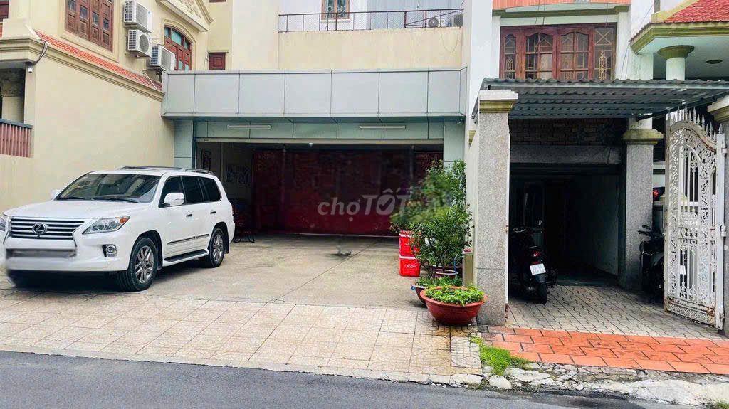 Cho Thuê Nhà Đường Phổ Quang, Tân Bình ( 7x20m - Nhà Rộng )