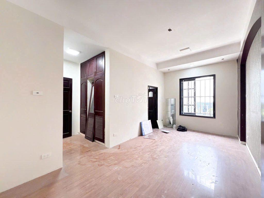 Cho Thuê Nhà Đường Nguyễn Minh Hoàng, Tân Bình ( 5x16m - 5PN,6WC )