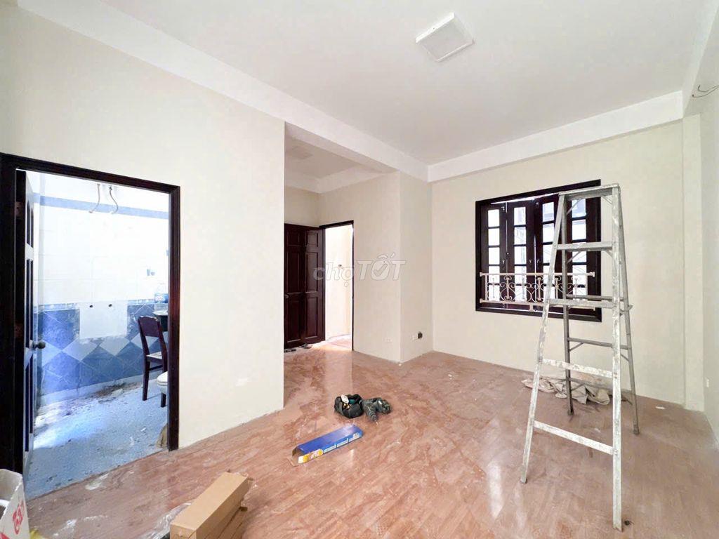 Cho Thuê Nhà Đường Nguyễn Minh Hoàng, Tân Bình ( 5x16m - 5PN,6WC )