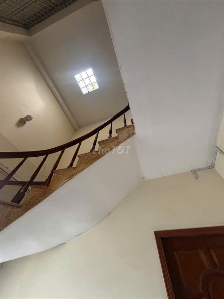 Cho Thuê Nhà Đường Ấp Bắc, Tân Bình ( Cho Làm CHDV - Nhà Rộng )