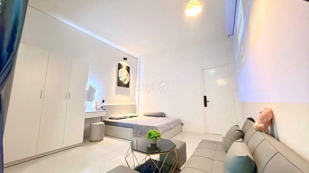 Cho Thuê Căn Hộ 1PN, Có Sân Trước, Full NT Cao Cấp Đường Bàu Cát, TB