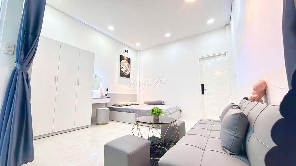 Cho Thuê Căn Hộ 1PN, Có Sân Trước, Full NT Cao Cấp Đường Bàu Cát, TB