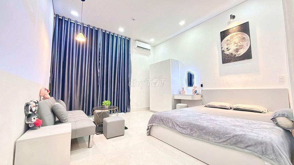 Cho Thuê Căn Hộ 1PN, Có Sân Trước, Full NT Cao Cấp Đường Bàu Cát, TB