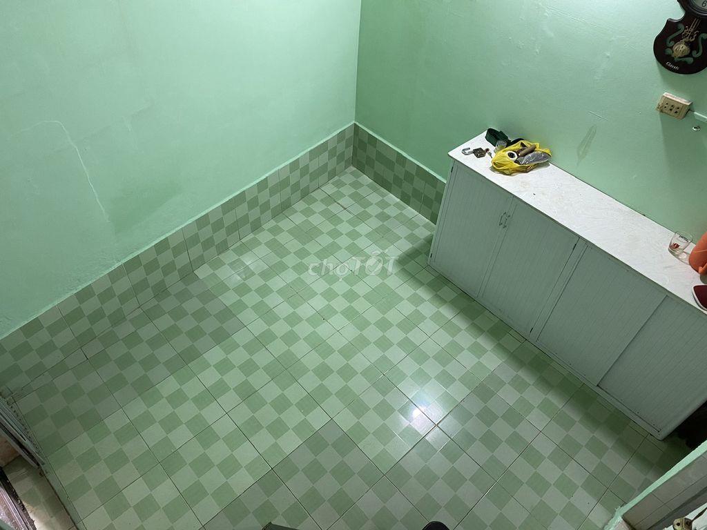 Nhà riêng 1 trệt 2 lửng (điện nước theo nhà nước)