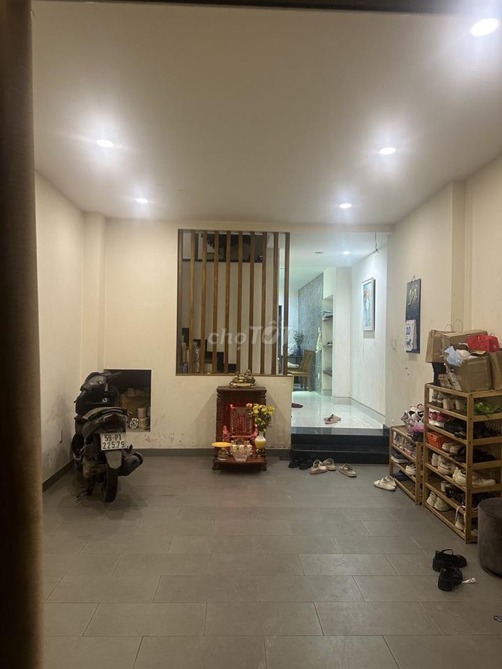 Cho thuê nhà phố hẻm xe hơi 4 lầu 