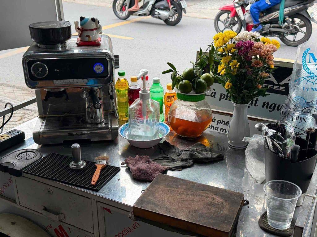 SANG NHƯỢNG TIỆM GIẶT ỦI