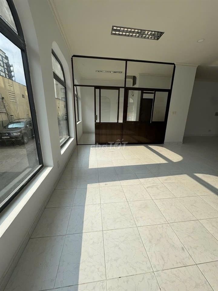 Siêu phẩm nguyên căn mặt tiền Tân Cảng 120m2 tầng trệt