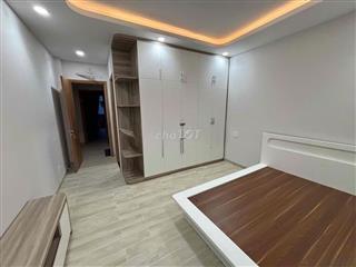 nguyên căn 4 phòng 5 toilet full NT