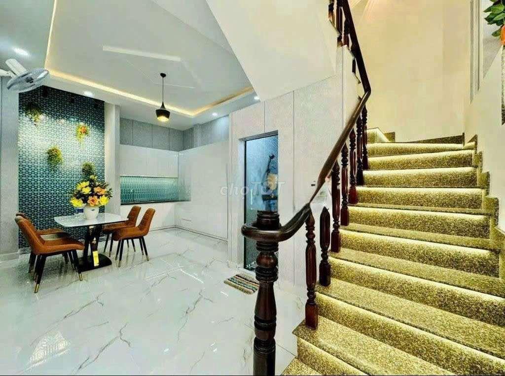 Nguyên căn 4PN 5WC