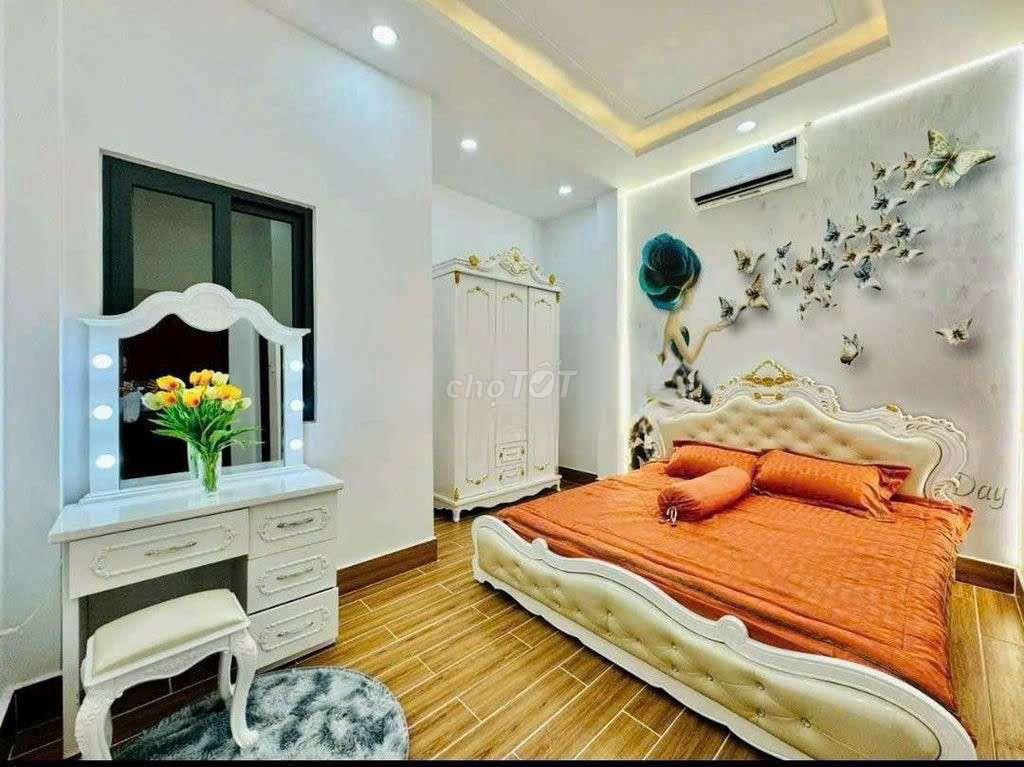 Nguyên căn 4PN 5WC