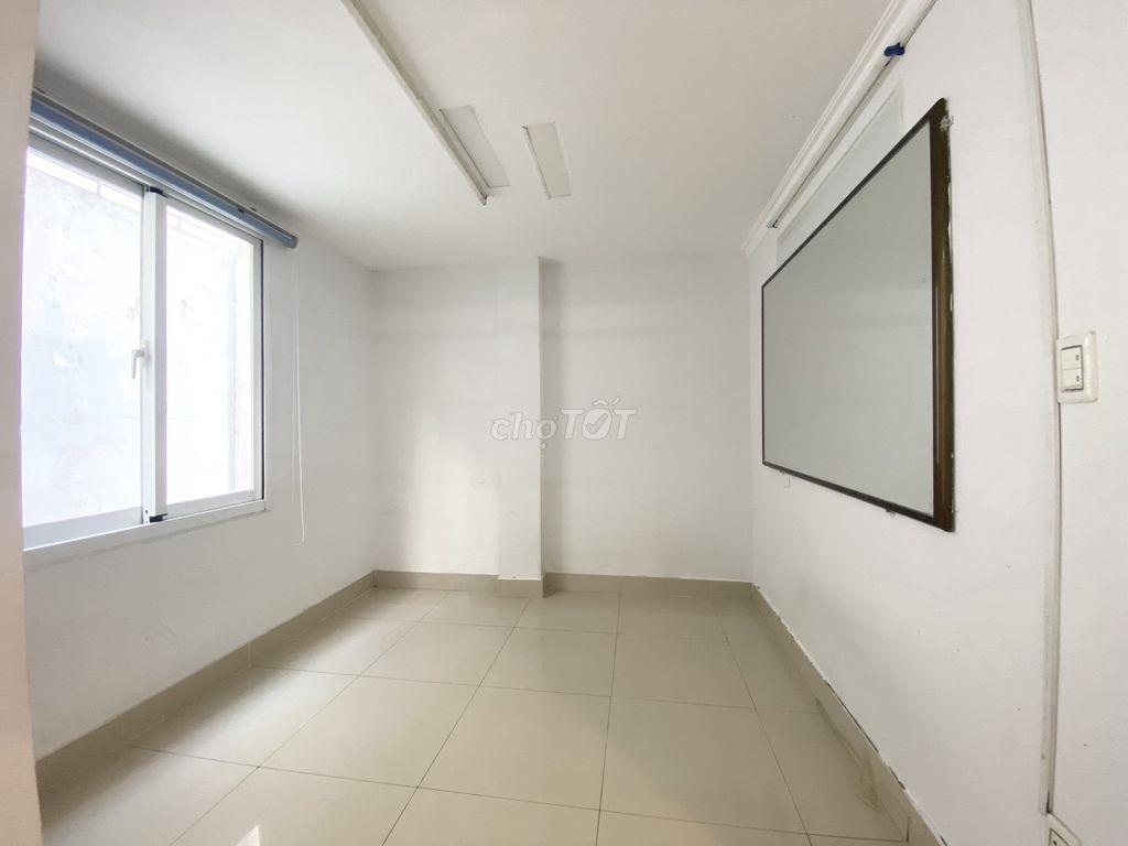 VĂN PHÒNG 55M2 NGAY CHU VĂN AN PHÙ HỢP CT THIẾT KẾ, KIẾN TRÚC, IT...