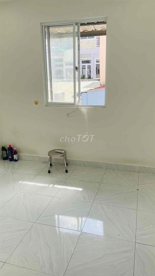 Cho Thuê Nhà Nguyên Căn 1 trệt 2 lầu 3 nhà wc, hơn 65m2 đất sử dụng