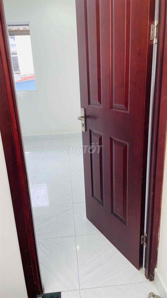 Cho Thuê Nhà Nguyên Căn 1 trệt 2 lầu 3 nhà wc, hơn 65m2 đất sử dụng