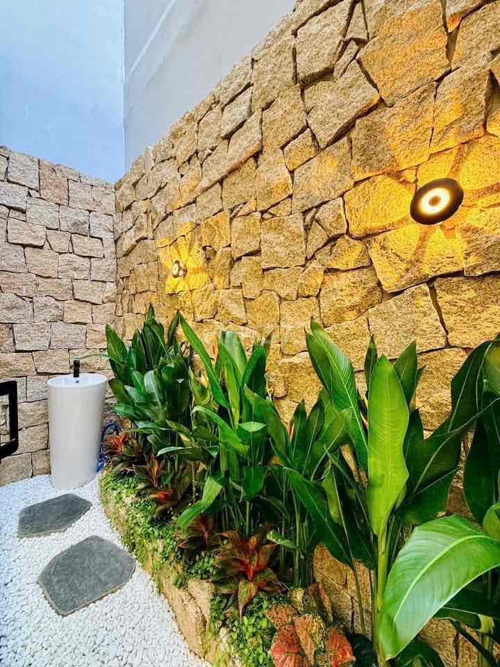 320m2 diện tích sử dụng, hxh, thang máy chỉ nhỉnh 10 đồng còn bớt lộc