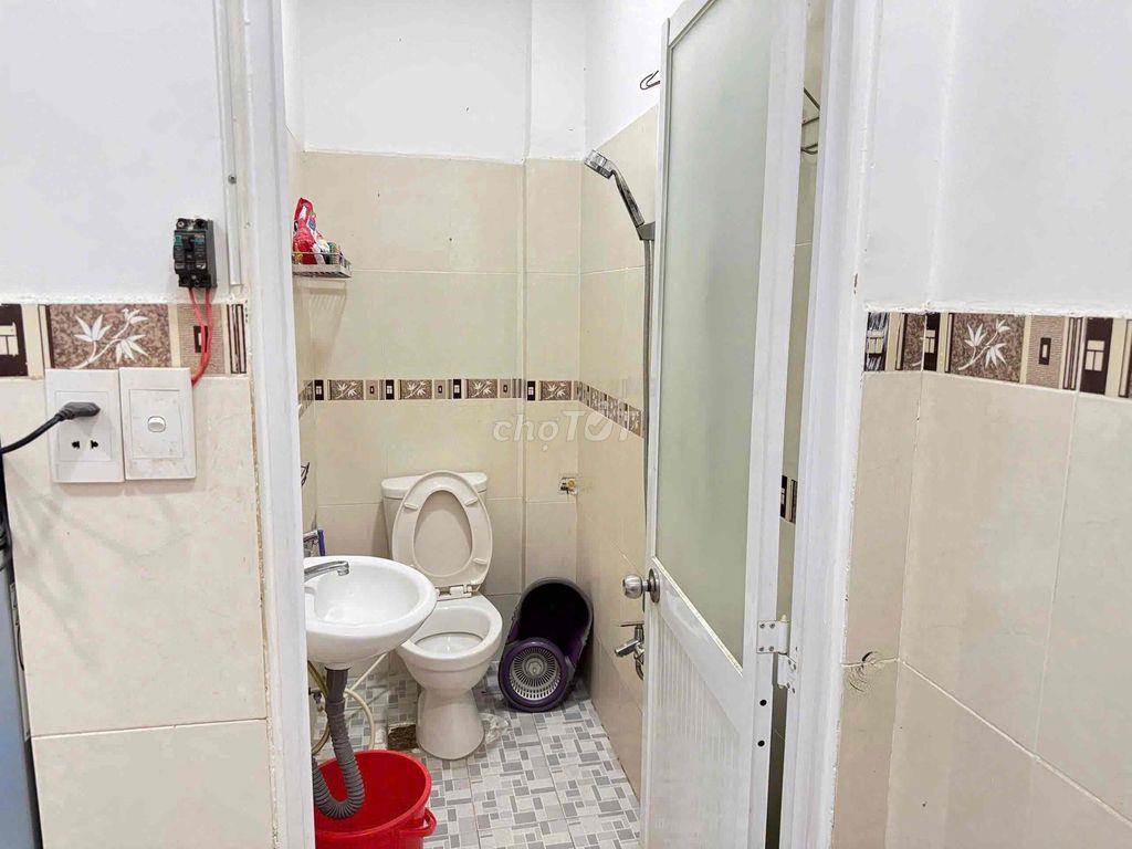 CHO THUÊ NHÀ NGUYÊN CĂN NGUYỄN ĐÌNH CHIỂU - Q3 / HẺM 5M RỘNG RÃI
