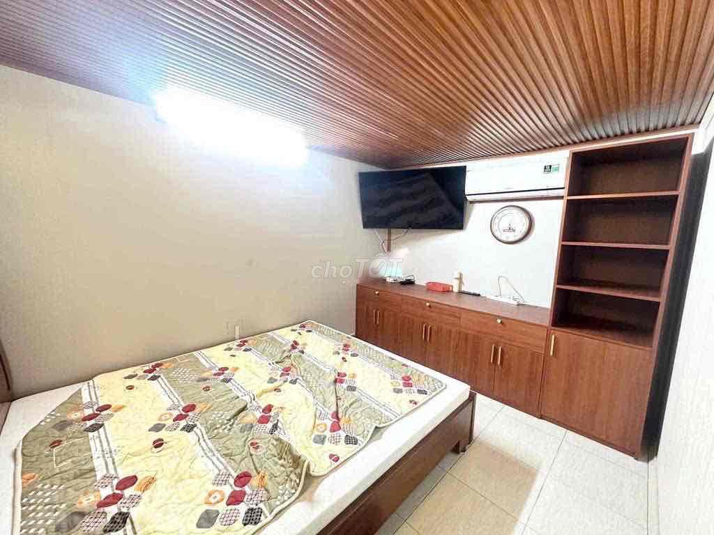 CẦN CHO THUÊ 1 CĂN CHUNG CƯ NHIÊU TỨ - P.7 - QUẬN PHÚ NHUẬN