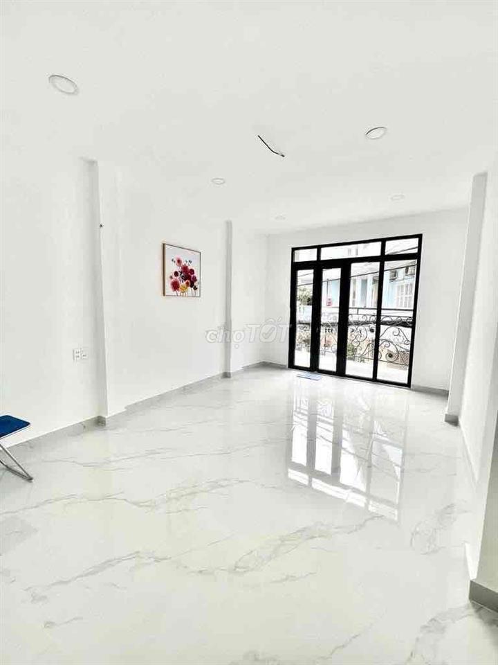 NHÀ LÀM VPCT MẶT TIỀN ĐƯỜNG TRẦN KẾ XƯƠNG - QUẬN PHÚ NHUẬN !!