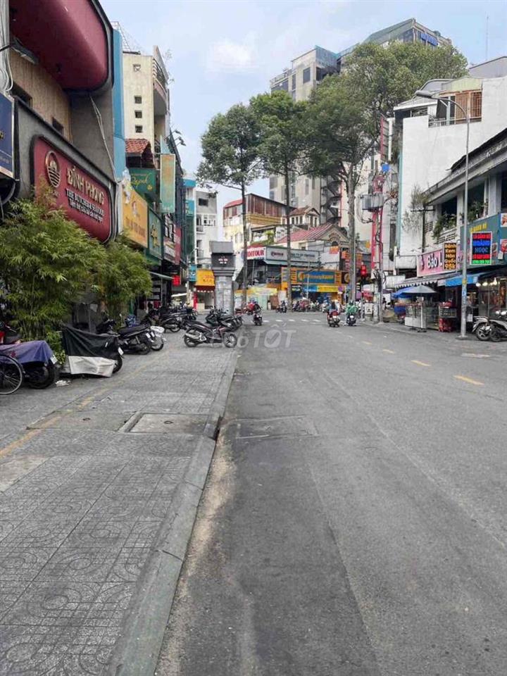 MẶT BẰNG ĐỐI DIỆN CHỢ TÂN ĐỊNH - LƯU LƯỢNG KHÁCH TÂY SẦM UẤT - QUẬN 1
