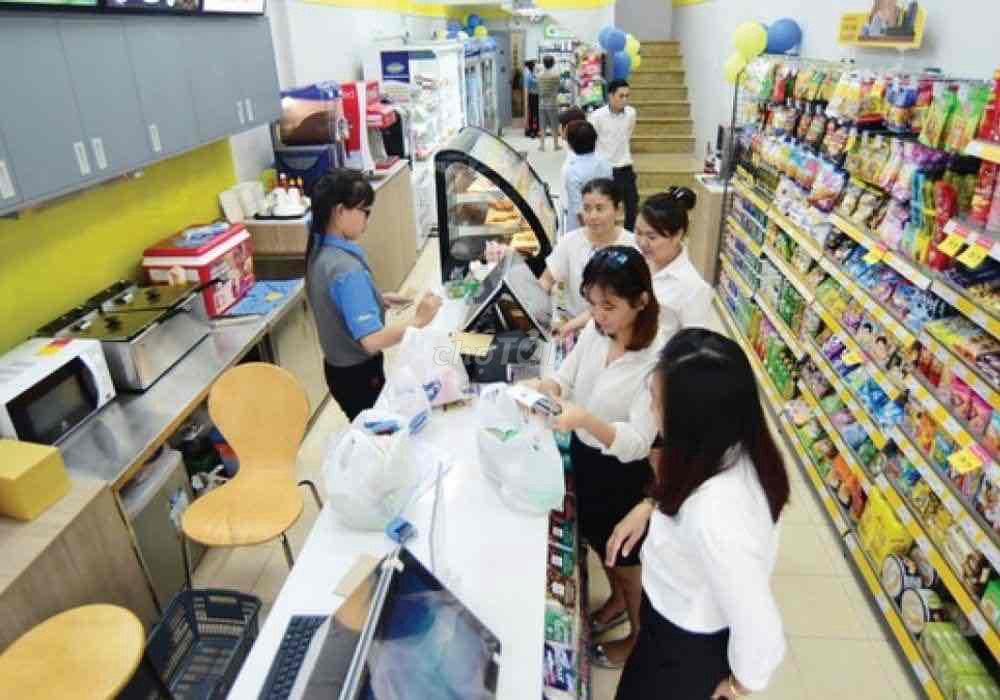 MB CHÂN ĐẾ KHÁCH SẠN !! NGAY CHỢ BẾN THÀNH - QUẬN 1 !!!
