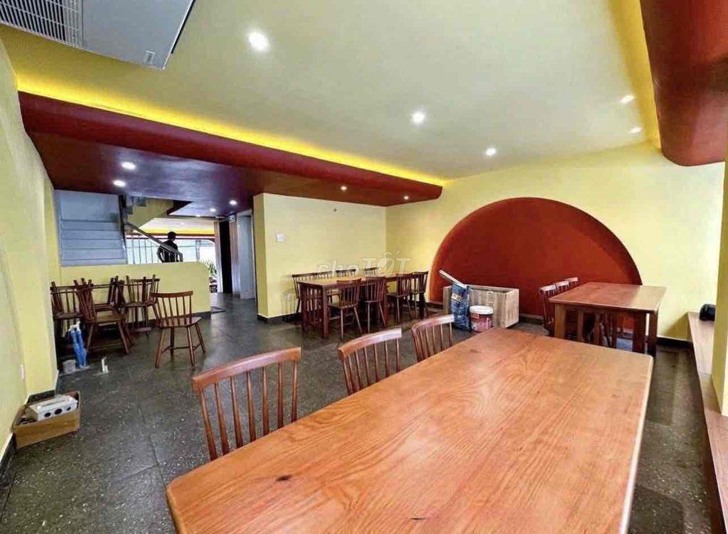 MẶT BẰNG NGAY KHU PHỐ TÂY - HXH NGUYỄN TRÃI - QUẬN 1 !!!