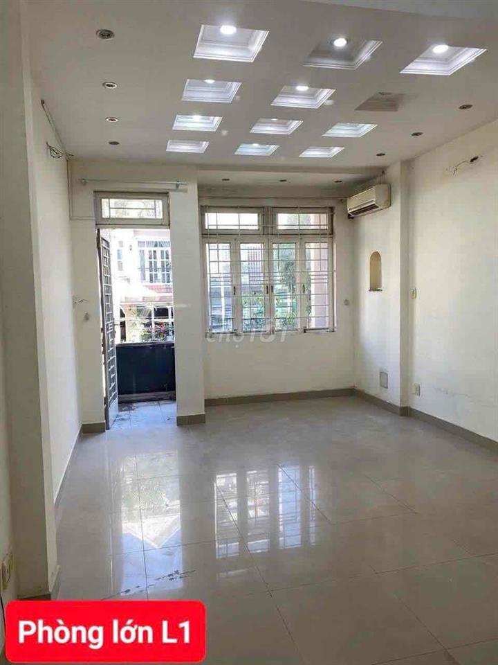 TOÀ NHÀ NGANG 8M - NGAY CHỢ BẾN THÀNH - MẶT TIỀN PHÓ ĐỨC CHÍNH !!!