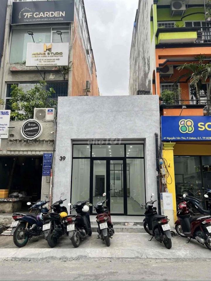 MẶT BẰNG NGAY TRƯỜNG ĐẠI HỌC !!! MẶT TIỀN MAI THỊ LỰU - QUẬN 1