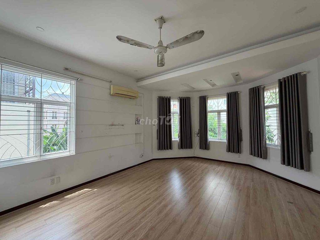 CHO THUÊ BIỆT THỰ ĐƯỜNG XUÂN THUỶ - PHƯỜNG THẢO ĐIỀN - QUẬN 2 !!