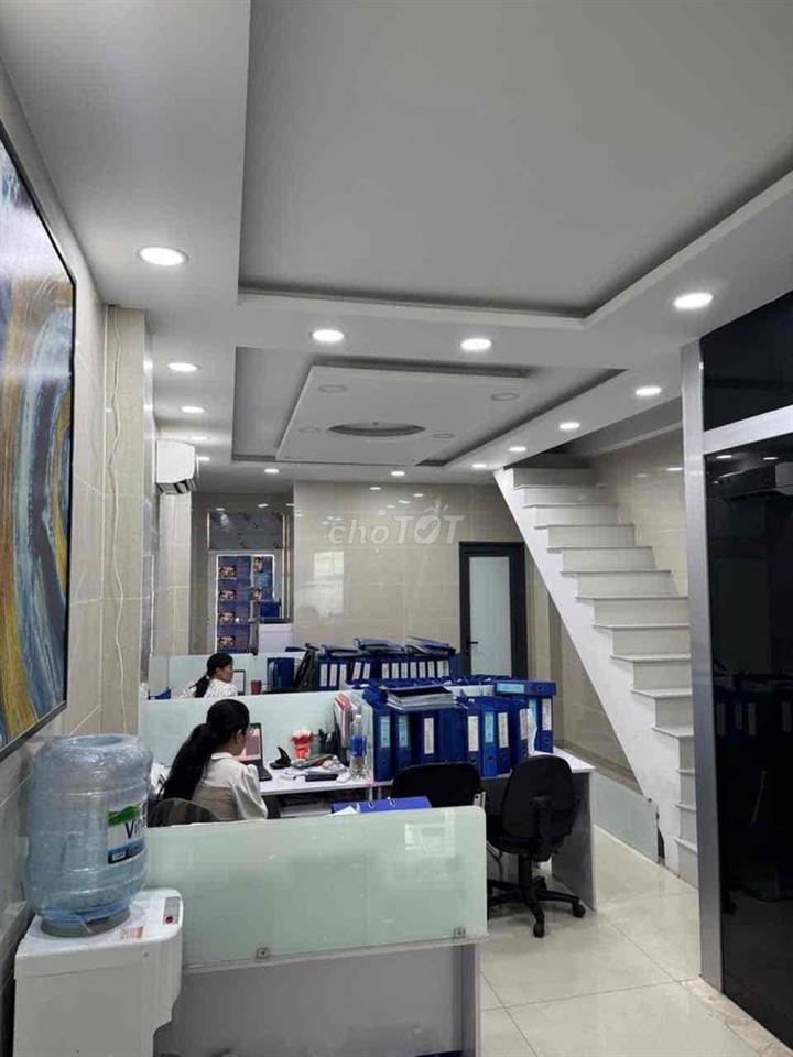 TOÀ NHÀ CÓ THANG MÁY !! MỚI XÂY NGUYỄN GIA TRÍ - Bình Thạnh