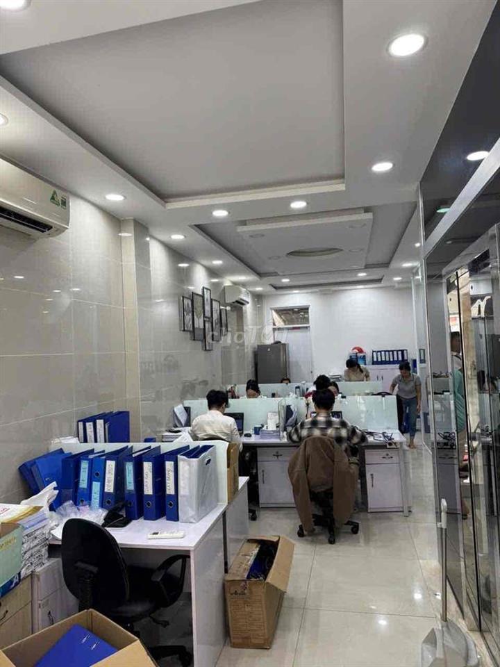 TOÀ NHÀ CÓ THANG MÁY !! MỚI XÂY NGUYỄN GIA TRÍ - Bình Thạnh